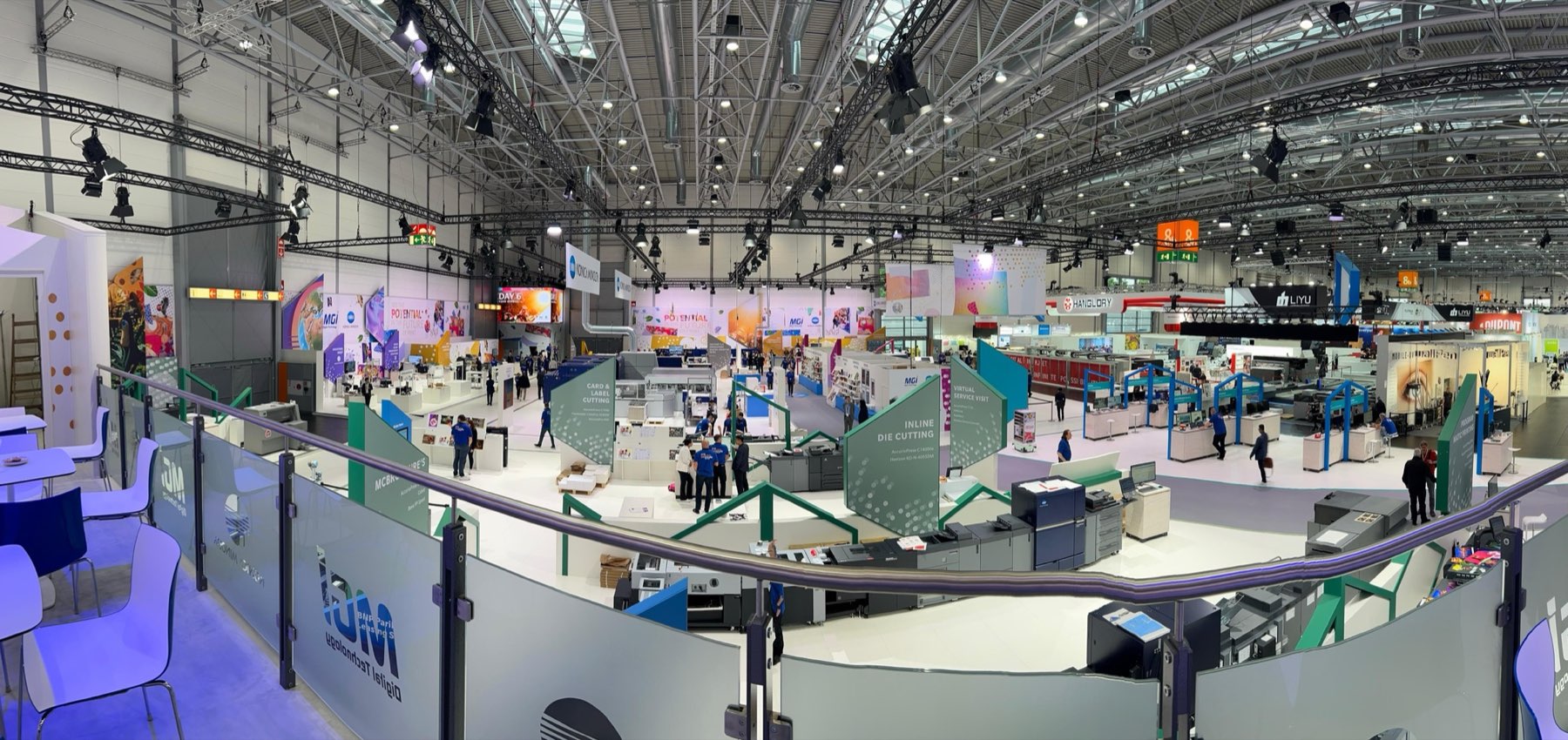 Panorama-Blick auf die Koelnmesse — Catering-Einsatz von Limeberry